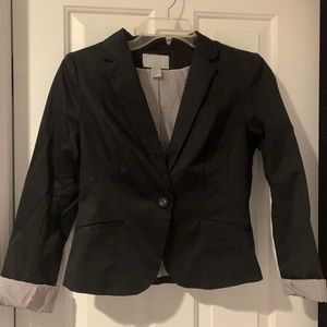 H&M woman’s blazer with cuff, sz 10